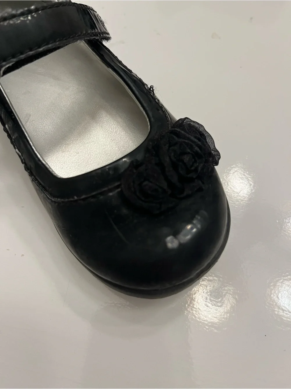 Stride Rite Black Patent Mary Jane Dress Shoes with Rosette 10M